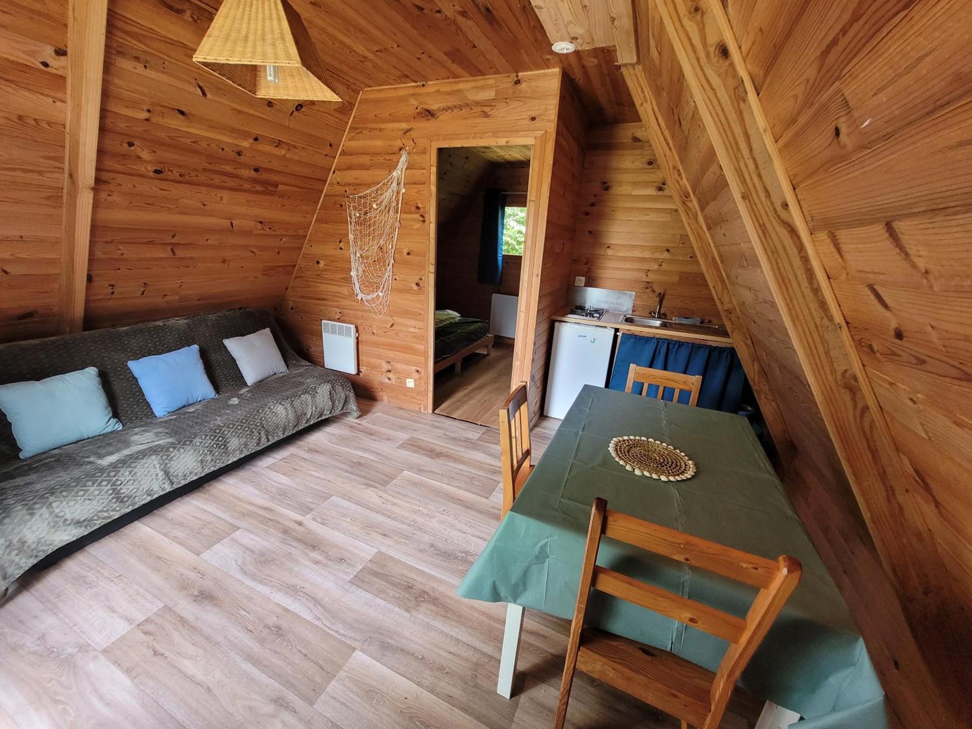 Camping Les Hirondelles Bourg-Sainte-Marie Dış mekan fotoğraf