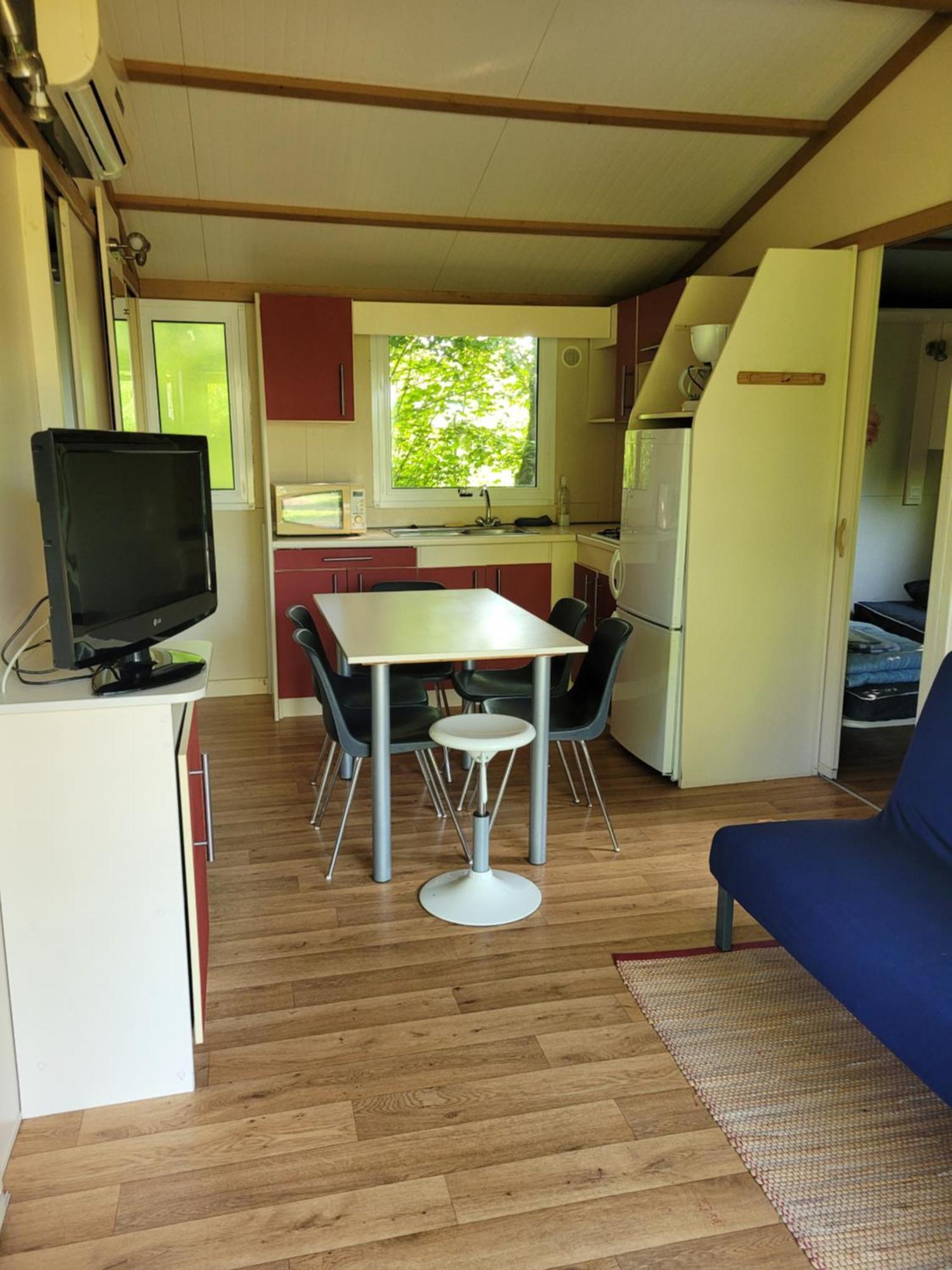 Camping Les Hirondelles Bourg-Sainte-Marie Dış mekan fotoğraf